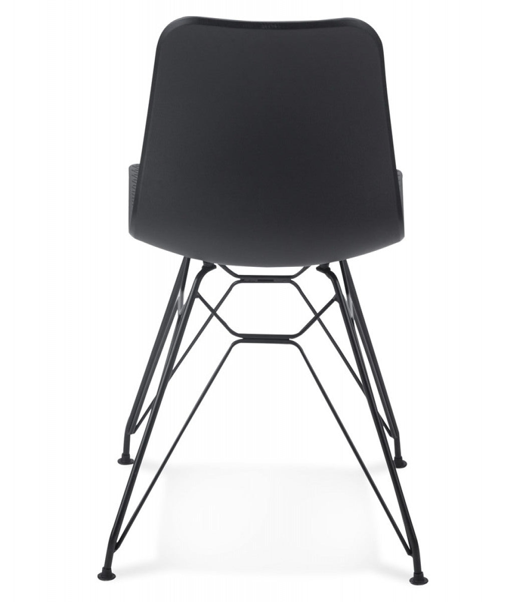 Chaise design 'GAUDY' noire style industriel avec pied en métal noir