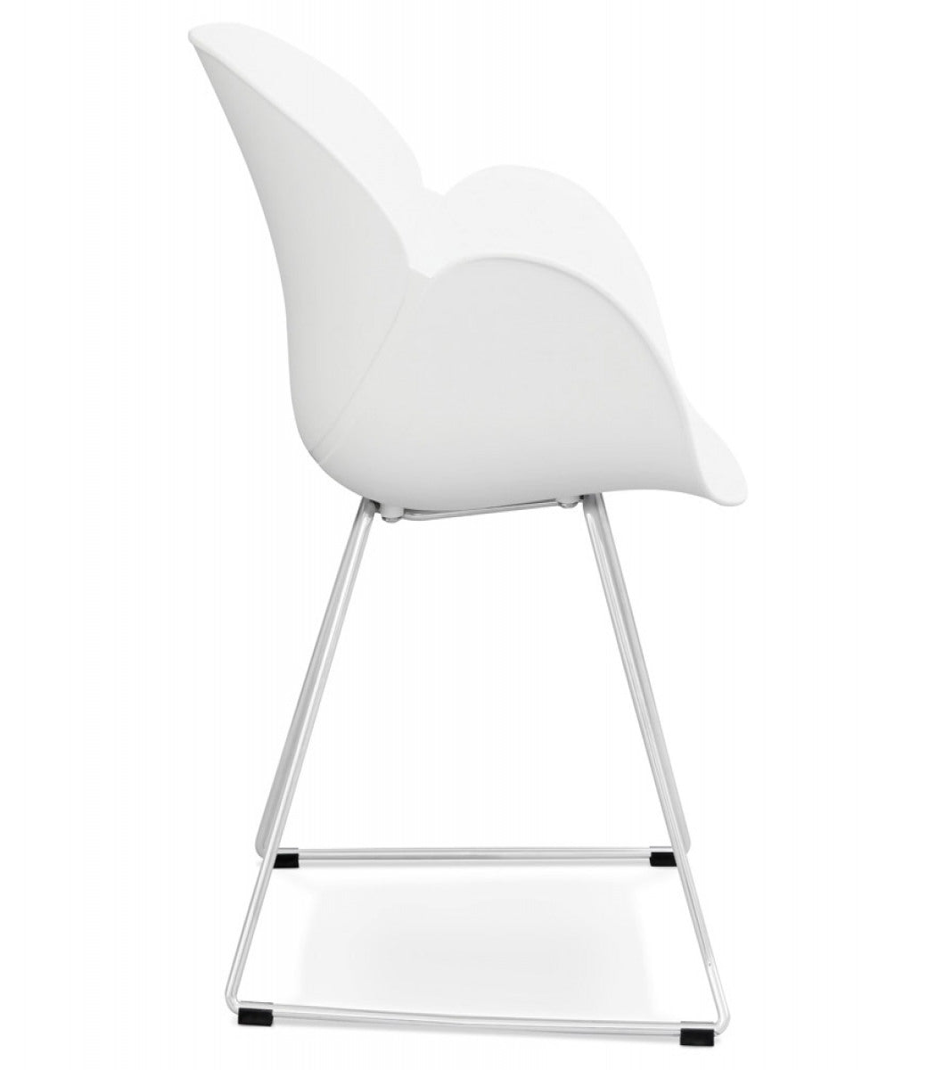 Chaise design 'NEGO' blanche en matière plastique