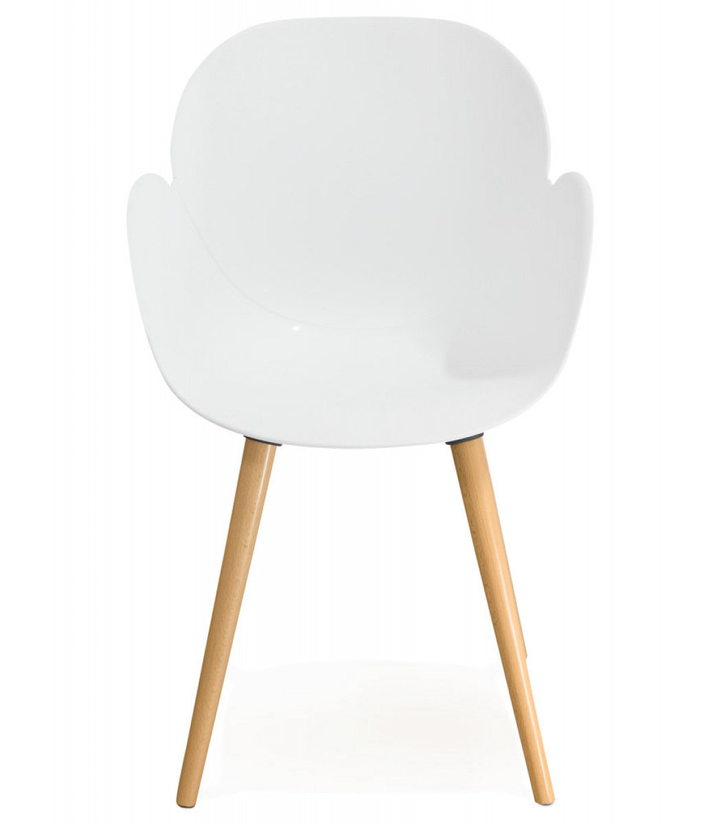 Chaise design scandinave 'PICATA' blanche avec pieds en bois
