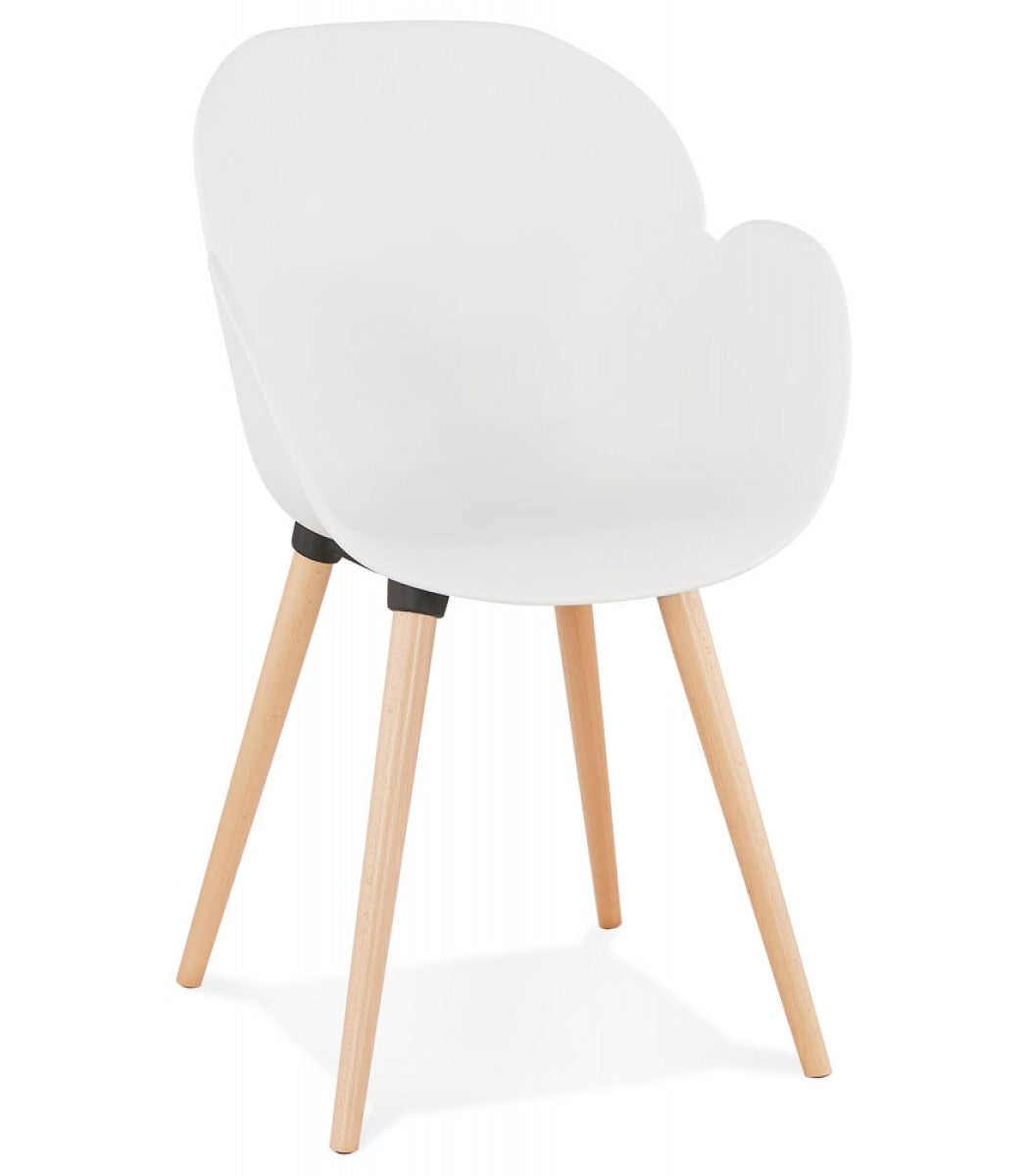 Chaise design scandinave 'PICATA' blanche avec pieds en bois