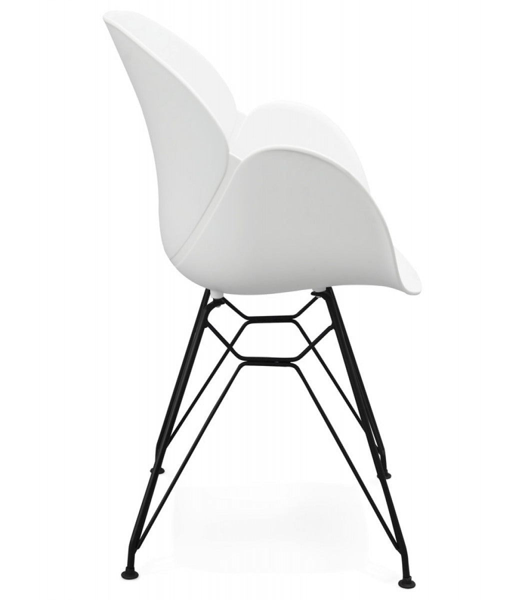 Chaise design 'SATELIT' blanche style industriel avec pieds en métal noir