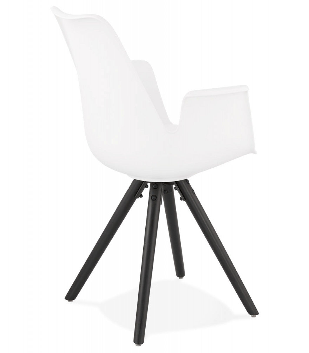 Chaise avec accoudoirs 'ZALIK' blanche avec pieds en bois noir