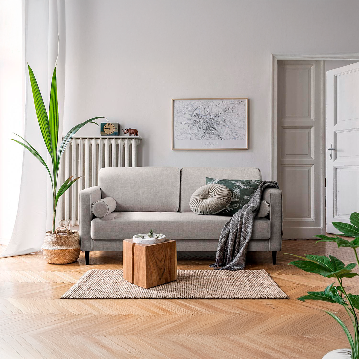 Canapé Keith – Canapé classique 3 places avec pieds en bois et coussins cylindriques