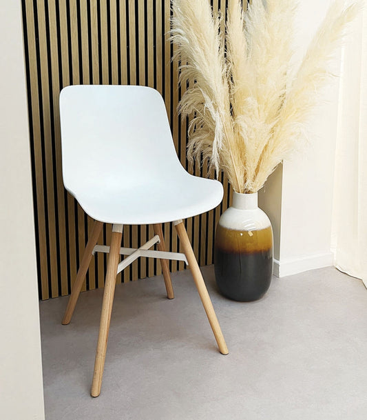 Chaise design 'GLADYS' blanche